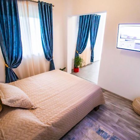 Simo Apartments Airport Podgorica Esterno foto