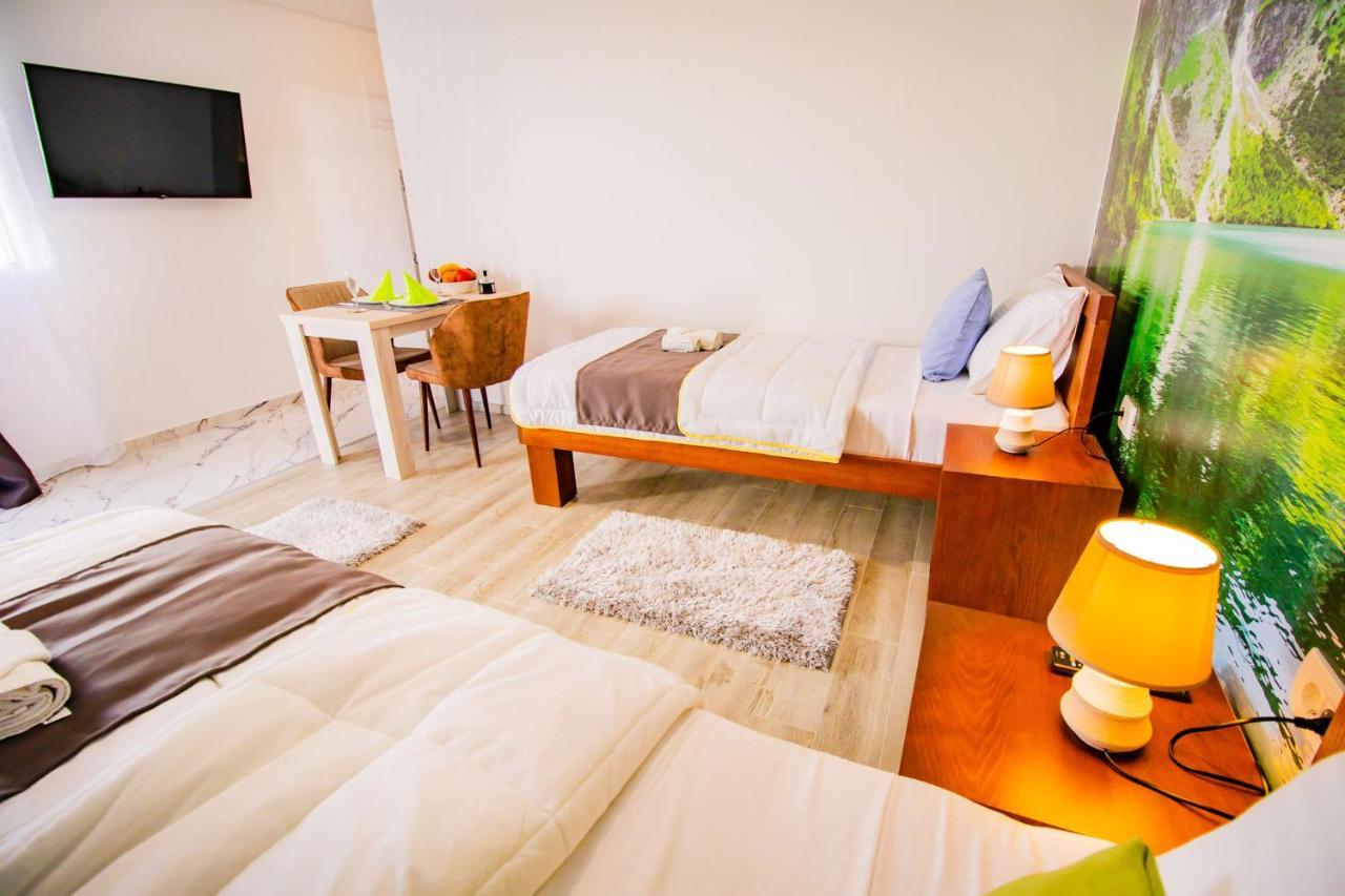 Simo Apartments Airport Podgorica Esterno foto