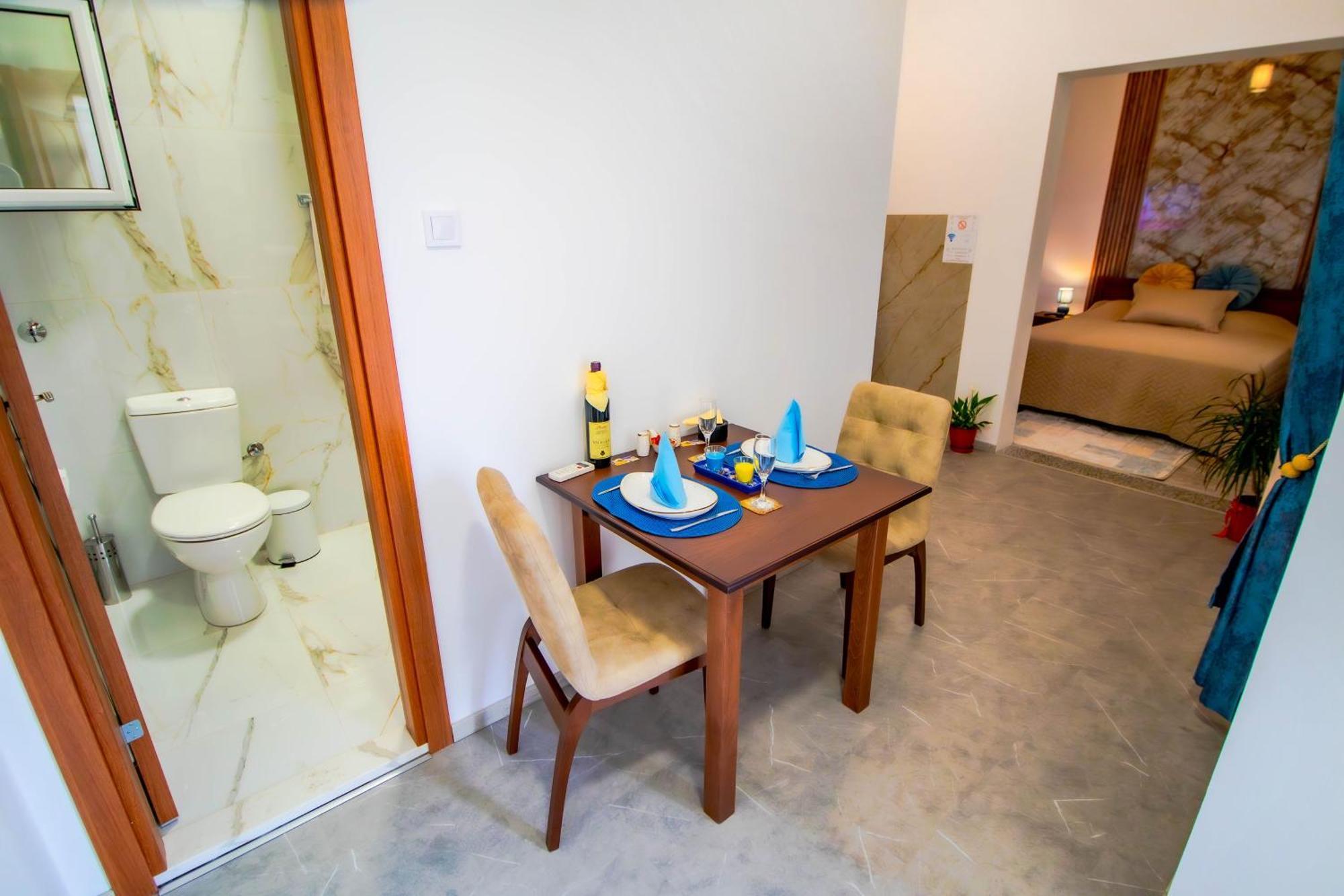 Simo Apartments Airport Podgorica Esterno foto